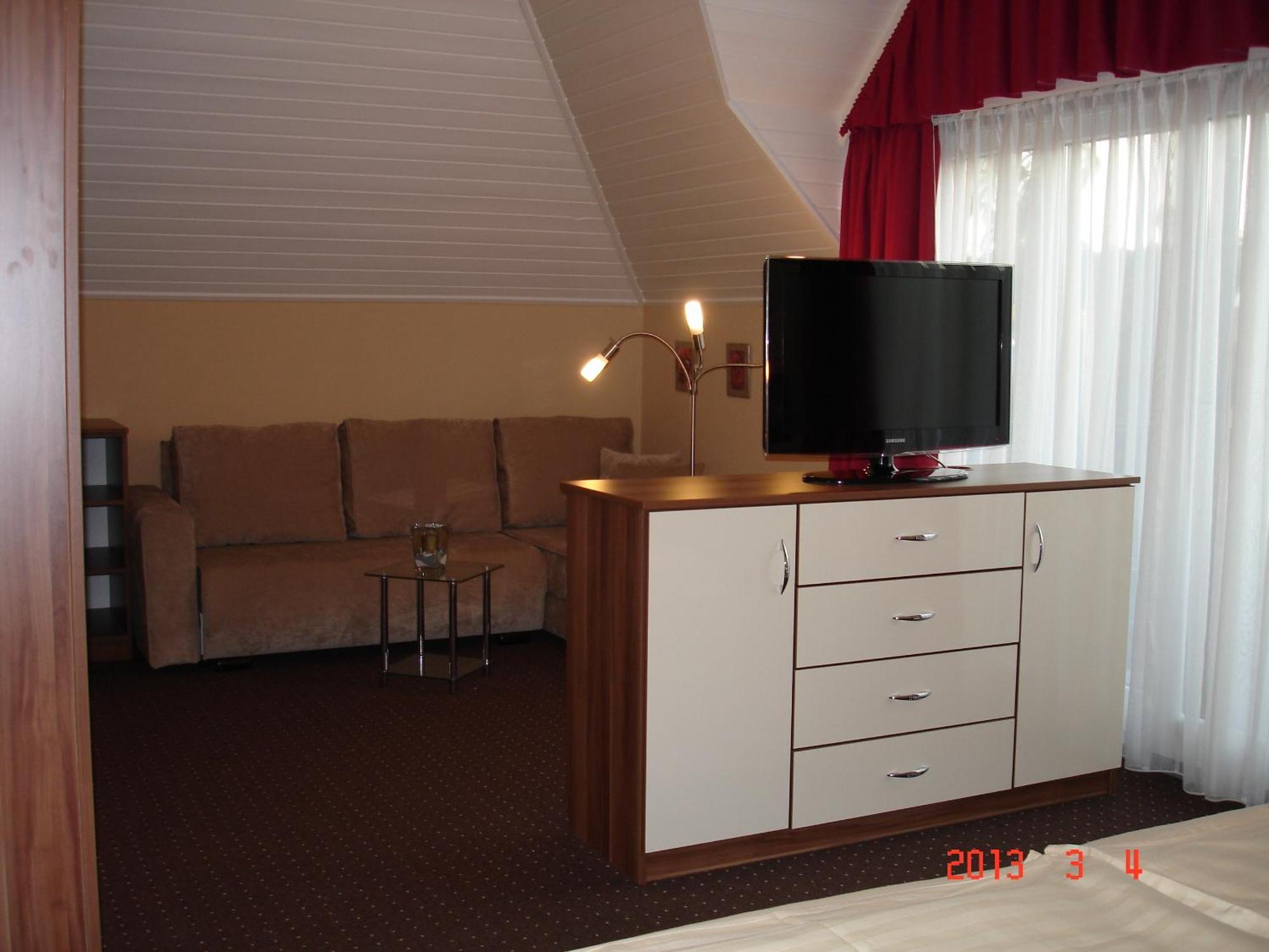 Hotel Haus Sonnenhof Siófok Zimmer foto